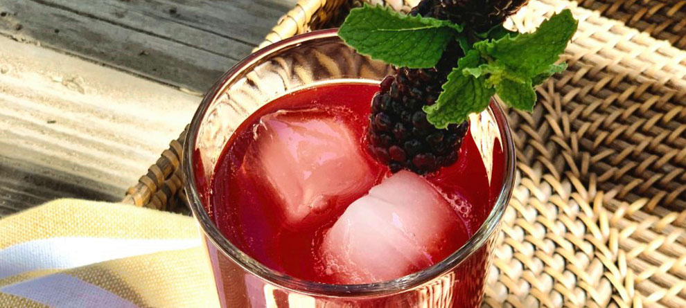 Summer Sweetness – Blackberry Iced Tea